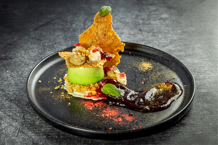 Walnuss-Dessertteller „Triff mich im Walnussbeet“